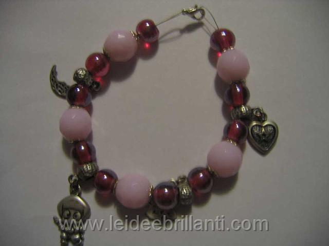 bracciale rose alabaster e charms_1067x800.JPG
